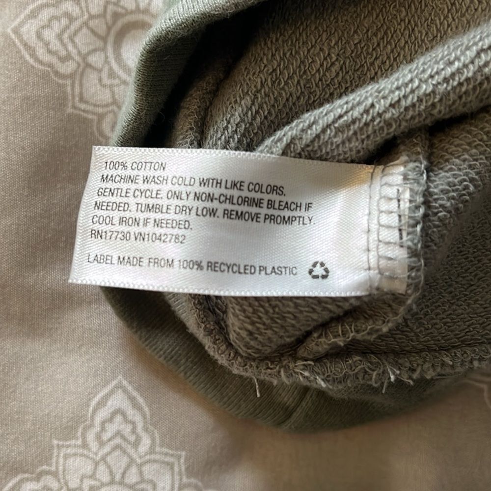 Universal Thread Women's Camo Cotton Pullover - Picture 6 of 6